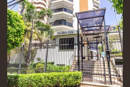 Apartamento à venda com 201m², 3 quartos e 3 vagasFachada