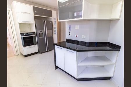 Apartamento à venda com 201m², 3 quartos e 3 vagasCozinha