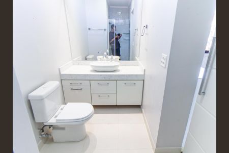 Apartamento à venda com 201m², 3 quartos e 3 vagasBanheiro da Suíte 2