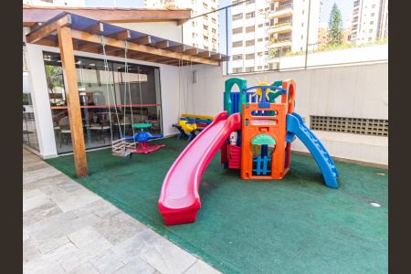 Apartamento à venda com 201m², 3 quartos e 3 vagasÁrea comum - Playground