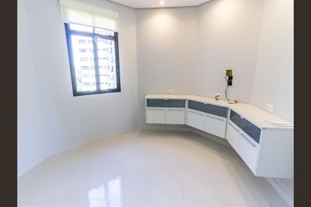 Apartamento à venda com 201m², 3 quartos e 3 vagasCopa