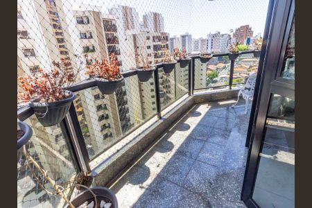 Apartamento à venda com 201m², 3 quartos e 3 vagasVaranda