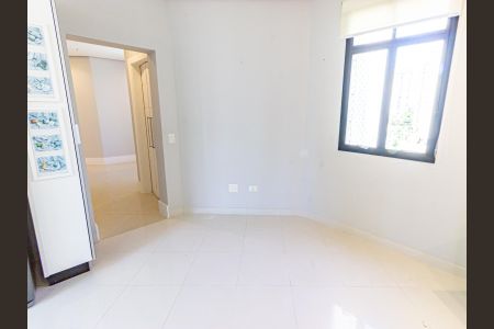 Apartamento à venda com 201m², 3 quartos e 3 vagasCopa
