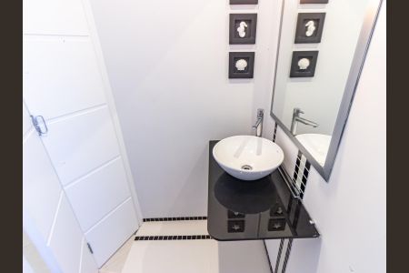 Apartamento à venda com 201m², 3 quartos e 3 vagasLavabo