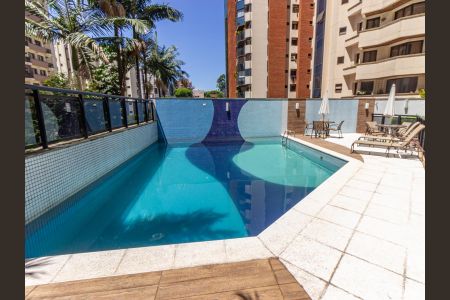 Apartamento à venda com 201m², 3 quartos e 3 vagasÁrea comum - Piscina