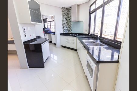 Apartamento à venda com 201m², 3 quartos e 3 vagasCozinha