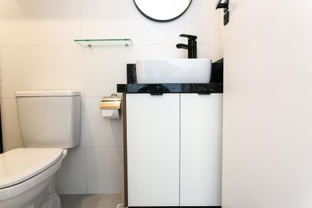 Apartamento para alugar com 34m², 1 quarto e sem vaga Apartamento para alugar com 34m², 1 quarto e sem vagaBanheiro Social