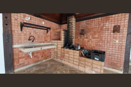 Casa de condomínio para alugar com 450m², 4 quartos e 8 vagas Casa de condomínio para alugar com 450m², 4 quartos e 8 vagasChurrasqueira