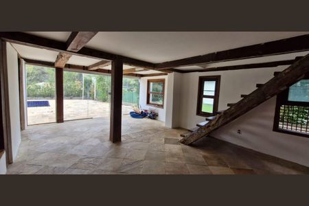 Casa de condomínio para alugar com 450m², 4 quartos e 8 vagas Casa de condomínio para alugar com 450m², 4 quartos e 8 vagasÁrea Externa