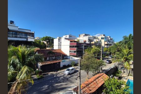Apartamento à venda com 108m², 2 quartos e 1 vaga Apartamento à venda com 108m², 2 quartos e 1 vagaVista
