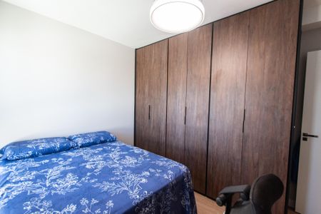 Apartamento à venda com 99m², 3 quartos e 2 vagasQuarto 2