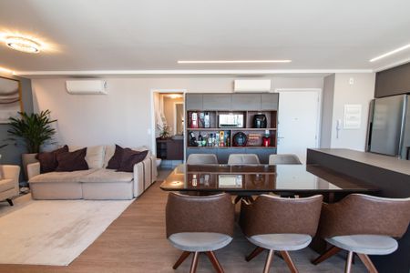 Apartamento à venda com 99m², 3 quartos e 2 vagasSala