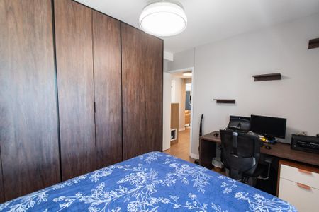 Apartamento à venda com 99m², 3 quartos e 2 vagasQuarto 2