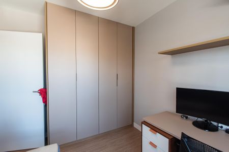 Apartamento à venda com 99m², 3 quartos e 2 vagasQuarto