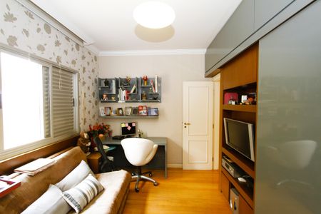 Apartamento à venda com 300m², 4 quartos e 2 vagasQuarto 1