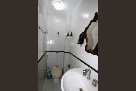 Apartamento à venda com 300m², 4 quartos e 2 vagasBanheiro de serviço