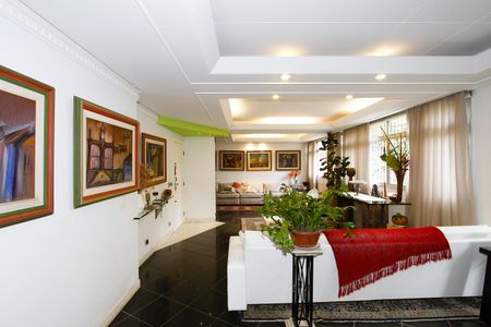 Apartamento à venda com 300m², 4 quartos e 2 vagasSala