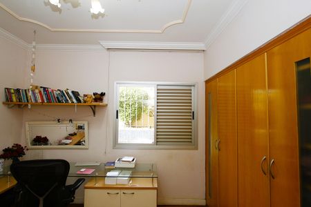 Apartamento à venda com 300m², 4 quartos e 2 vagasQuarto 2