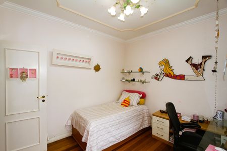 Apartamento à venda com 300m², 4 quartos e 2 vagasQuarto 2