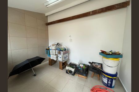 Casa à venda com 350m², 4 quartos e 4 vagasDeposito