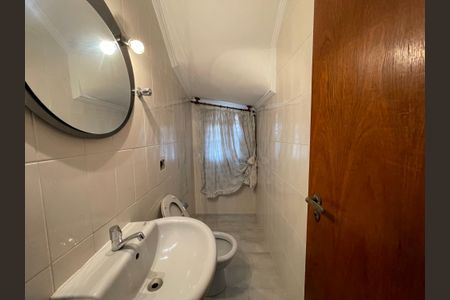 Casa à venda com 350m², 4 quartos e 4 vagasBanheiro 3