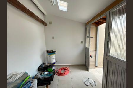 Casa à venda com 350m², 4 quartos e 4 vagasDeposito