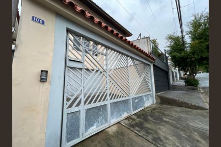 Casa à venda com 350m², 4 quartos e 4 vagasFachada