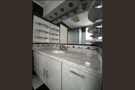 Apartamento para alugar com 170m², 3 quartos e 2 vagasBanheiro