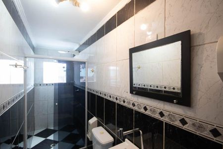 Banheiro de casa para alugar com 2 quartos, 120m² em Vila Medeiros, São Paulo