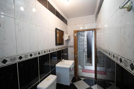 Casa à venda com 120m², 2 quartos e sem vagaBanheiro