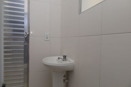 Casa de condomínio para alugar com 72m², 2 quartos e sem vagaBanheiro