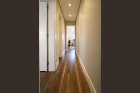 Apartamento à venda com 138m², 3 quartos e 2 vagas Apartamento à venda com 138m², 3 quartos e 2 vagasCorredor