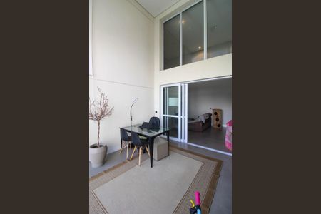 Apartamento à venda com 138m², 3 quartos e 2 vagas Apartamento à venda com 138m², 3 quartos e 2 vagasVaranda