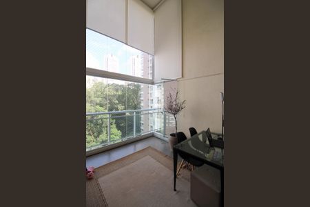 Apartamento à venda com 138m², 3 quartos e 2 vagas Apartamento à venda com 138m², 3 quartos e 2 vagasVaranda