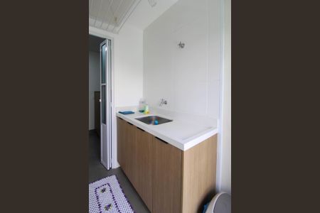 Apartamento à venda com 138m², 3 quartos e 2 vagas Apartamento à venda com 138m², 3 quartos e 2 vagasÁrea de Serviço