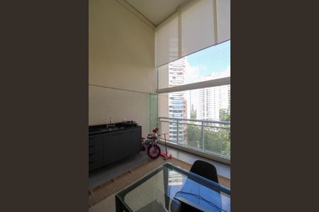 Apartamento à venda com 138m², 3 quartos e 2 vagas Apartamento à venda com 138m², 3 quartos e 2 vagasVaranda