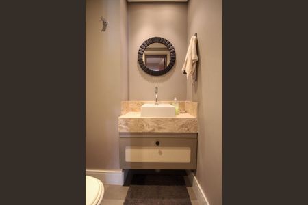 Apartamento à venda com 138m², 3 quartos e 2 vagas Apartamento à venda com 138m², 3 quartos e 2 vagasLavabo