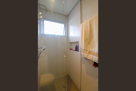 Apartamento à venda com 138m², 3 quartos e 2 vagas Apartamento à venda com 138m², 3 quartos e 2 vagasBanheiro Suíte 1