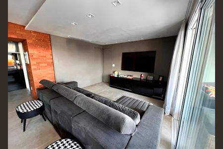 Apartamento para alugar com 120m², 2 quartos e 3 vagas Apartamento para alugar com 120m², 2 quartos e 3 vagasSala