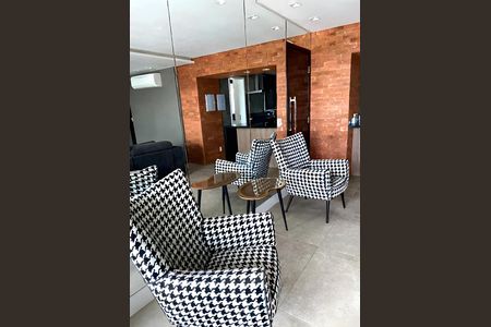 Apartamento para alugar com 120m², 2 quartos e 3 vagas Apartamento para alugar com 120m², 2 quartos e 3 vagasSala