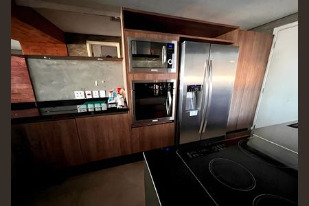 Apartamento para alugar com 120m², 2 quartos e 3 vagas Apartamento para alugar com 120m², 2 quartos e 3 vagasCozinha