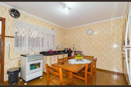 Casa à venda com 200m², 3 quartos e 2 vagas Casa à venda com 200m², 3 quartos e 2 vagasCozinha