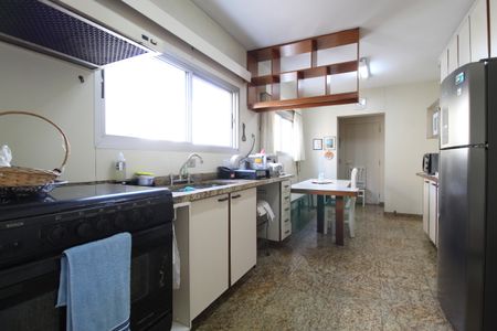 Apartamento à venda com 187m², 3 quartos e 3 vagasCozinha