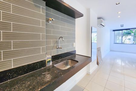 Cozinha de kitnet/studio à venda com 1 quarto, 34m² em Centro, Rio de Janeiro