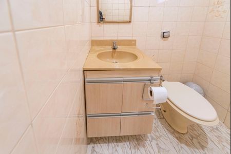 Casa para alugar com 189m², 3 quartos e 2 vagas Casa para alugar com 189m², 3 quartos e 2 vagasBanheiro 2