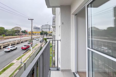 Apartamento para alugar com 37m², 2 quartos e sem vaga Apartamento para alugar com 37m², 2 quartos e sem vagaVaranda