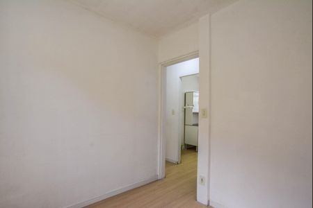 Quarto 2 de apartamento para alugar com 2 quartos, 52m² em Jardim Alzira Franco, Santo André