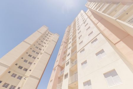 Apartamento para alugar com 53m², 2 quartos e 1 vaga Apartamento para alugar com 53m², 2 quartos e 1 vagaFachada