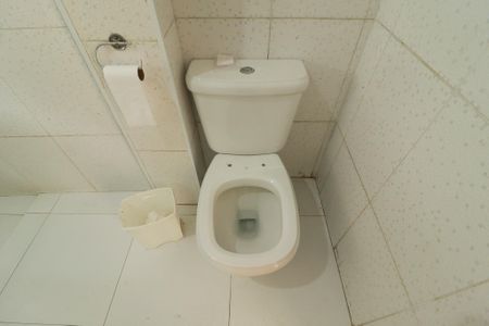 Casa à venda com 270m², 2 quartos e 6 vagasBanheiro