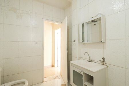 Casa à venda com 270m², 2 quartos e 6 vagasBanheiro